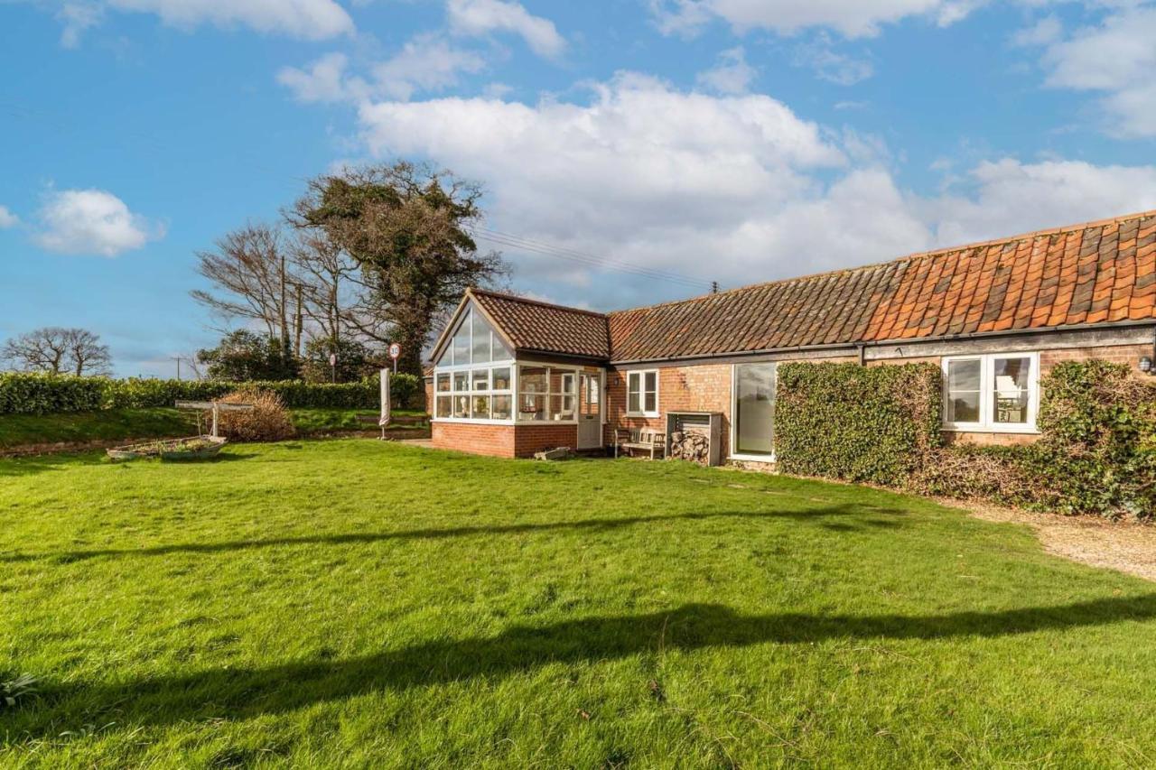 Host & Stay - Woodfalls Barn Burgh and Tuttington Luaran gambar