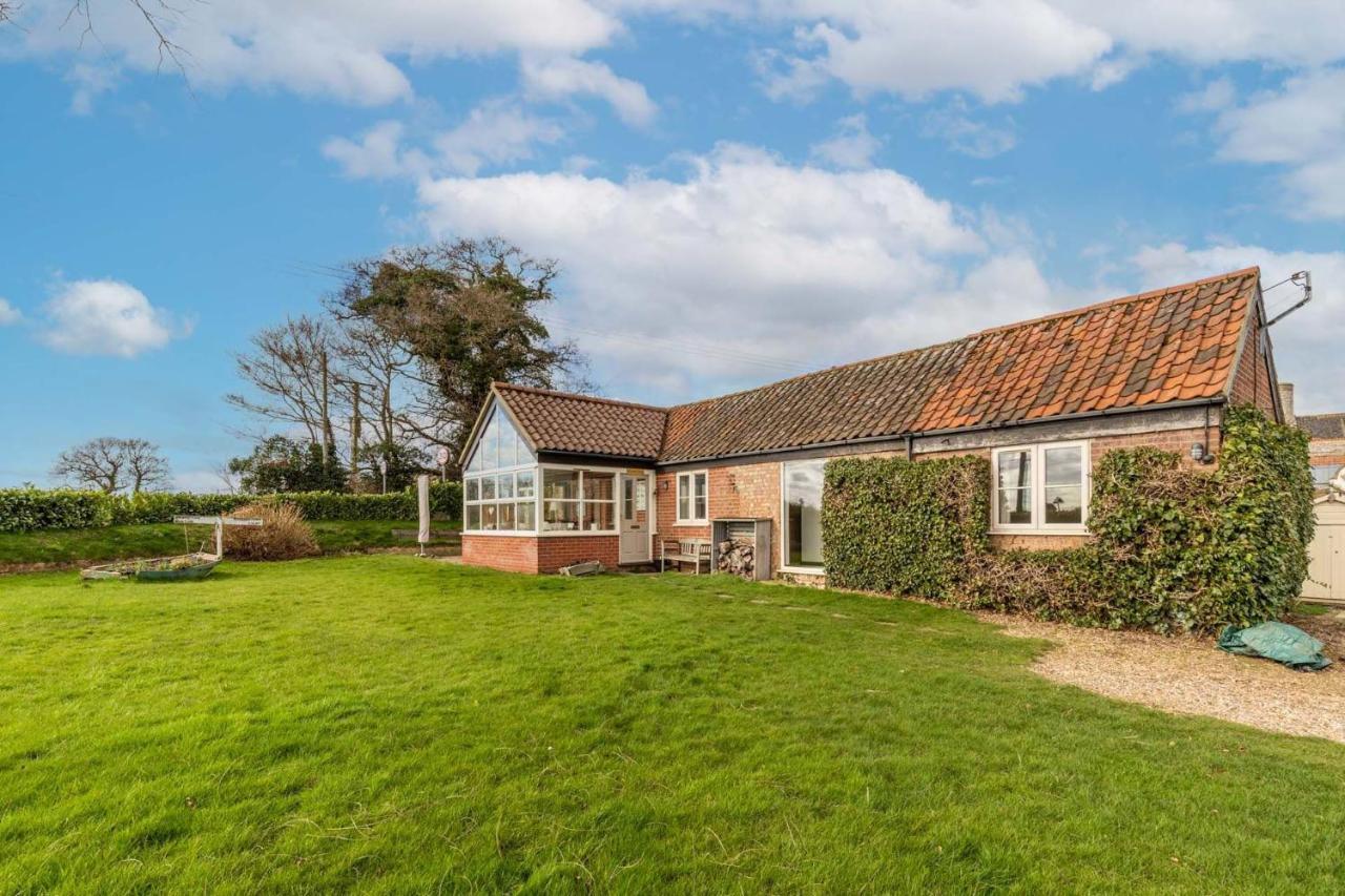 Host & Stay - Woodfalls Barn Burgh and Tuttington Luaran gambar